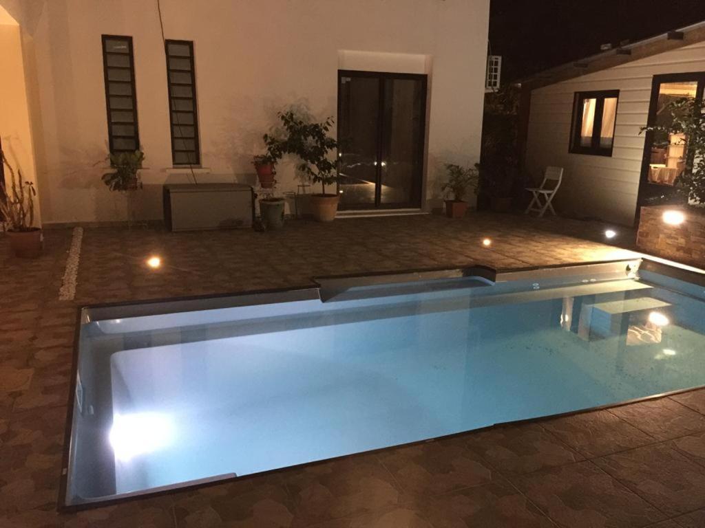 Nicole Residence Avec Piscine Chauffee & Jacuzzi Saint-André Exteriér fotografie